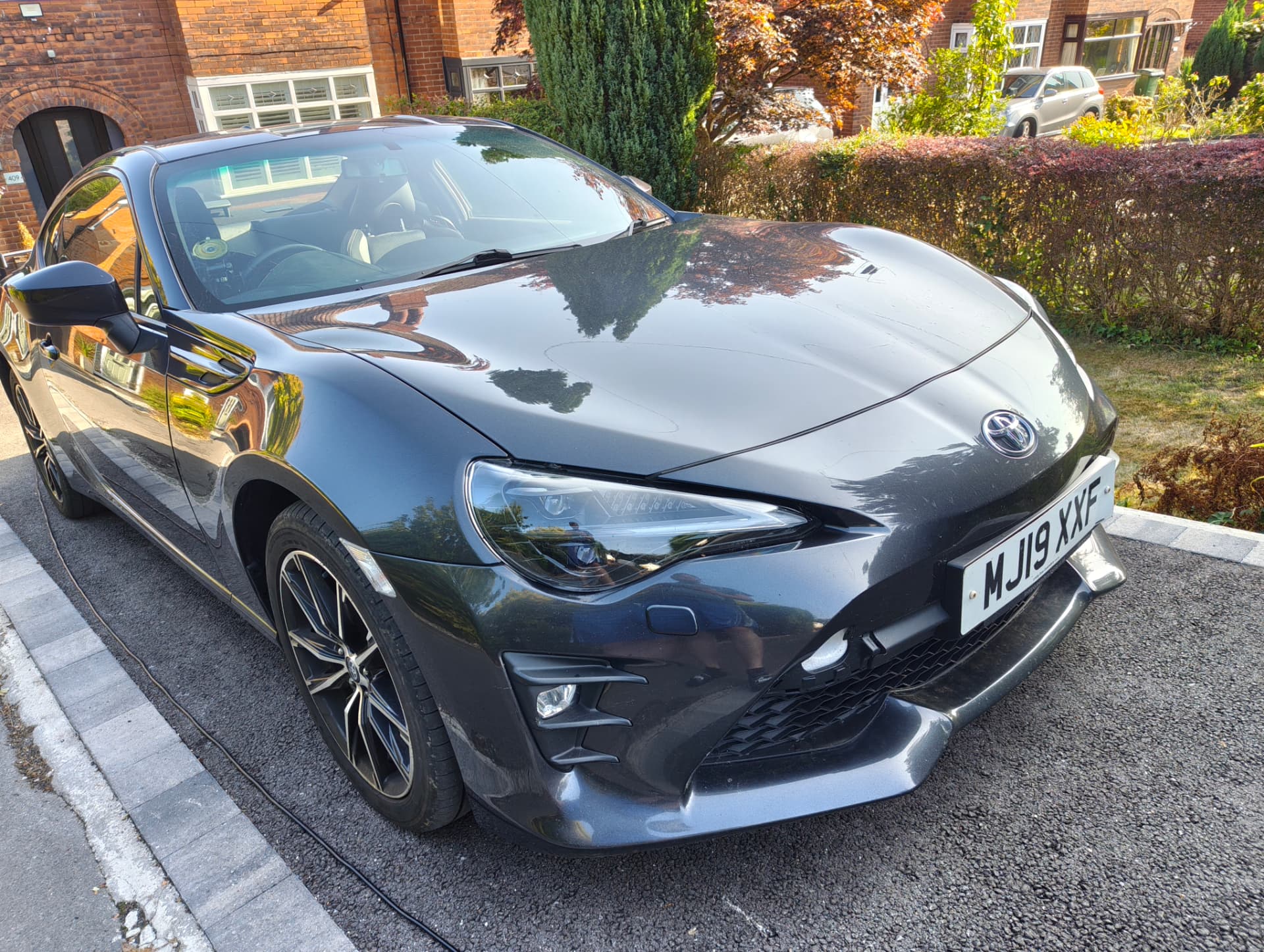 GT86 front three-quarter with deep gloss after full detail