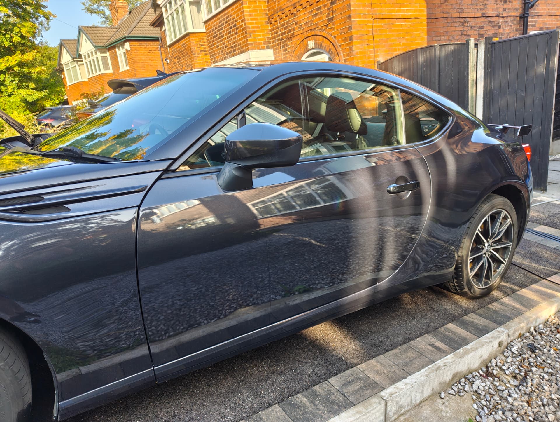 GT86 driver side profile with mirror finish after detailing