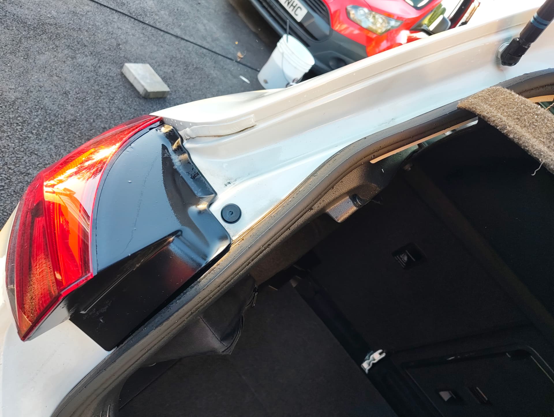 Golf rear hatch seal and trim clean after decontamination