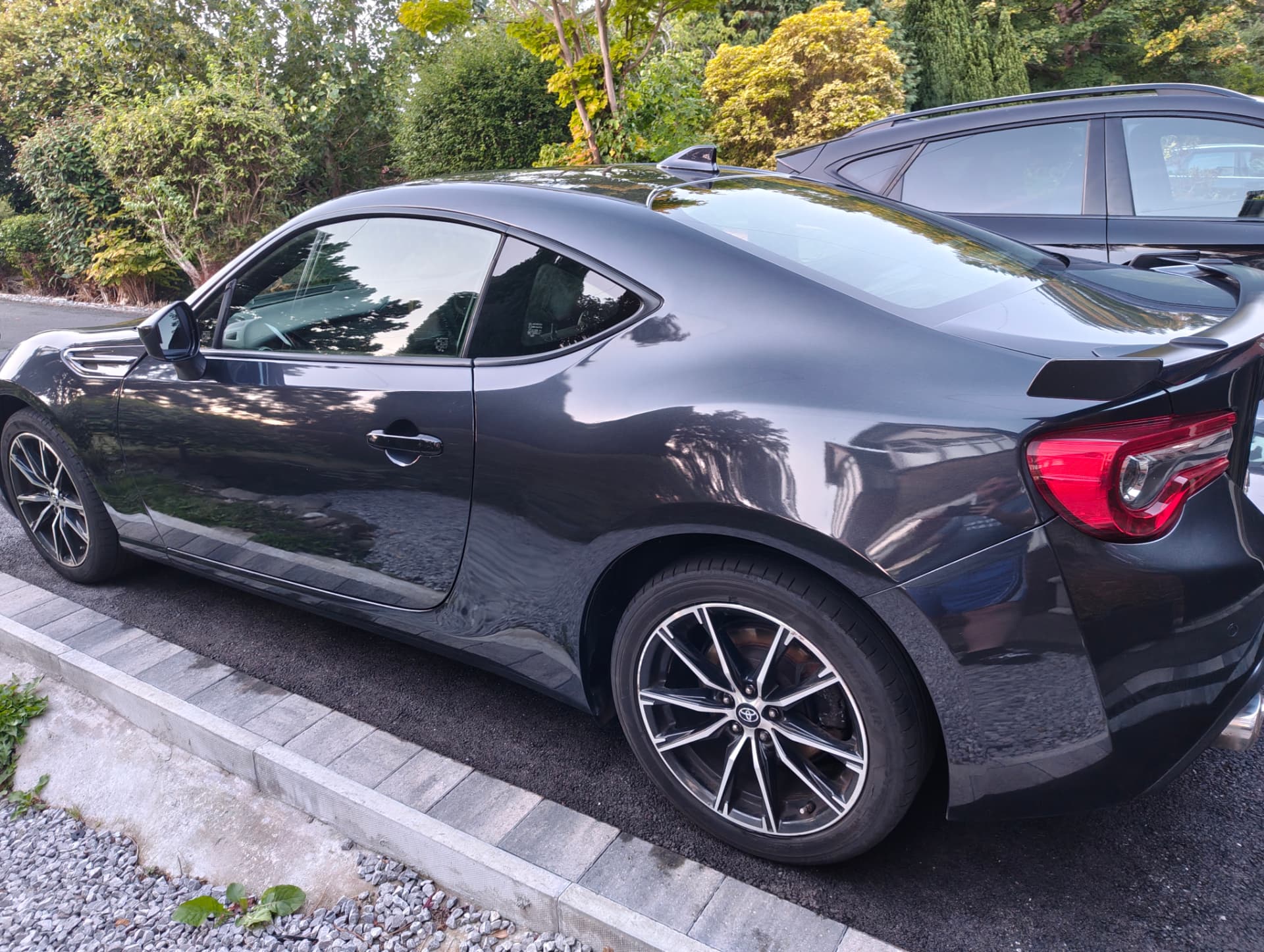 GT86 rear three-quarter with glossy paintwork after detailing